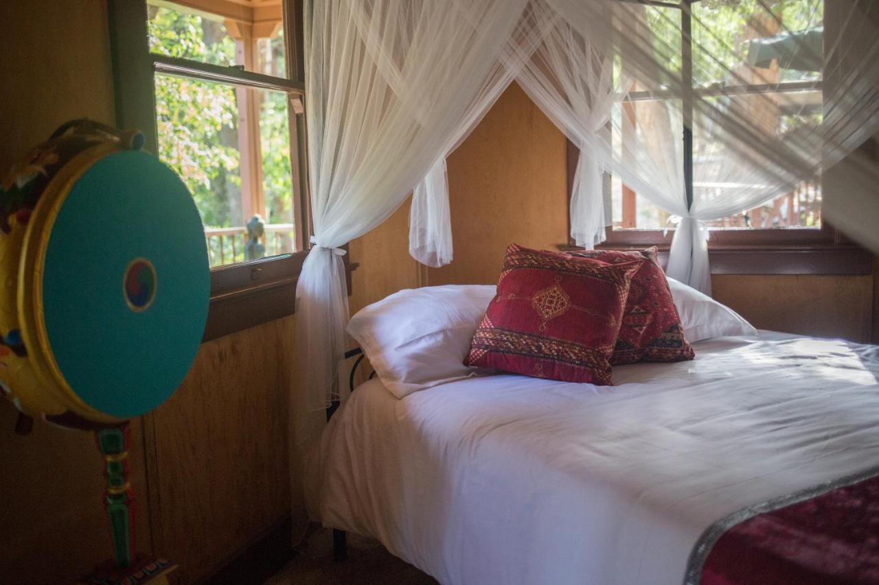 Quiet Mind Lodge, Spa & Retreat Sequoias Кернвілль Екстер'єр фото