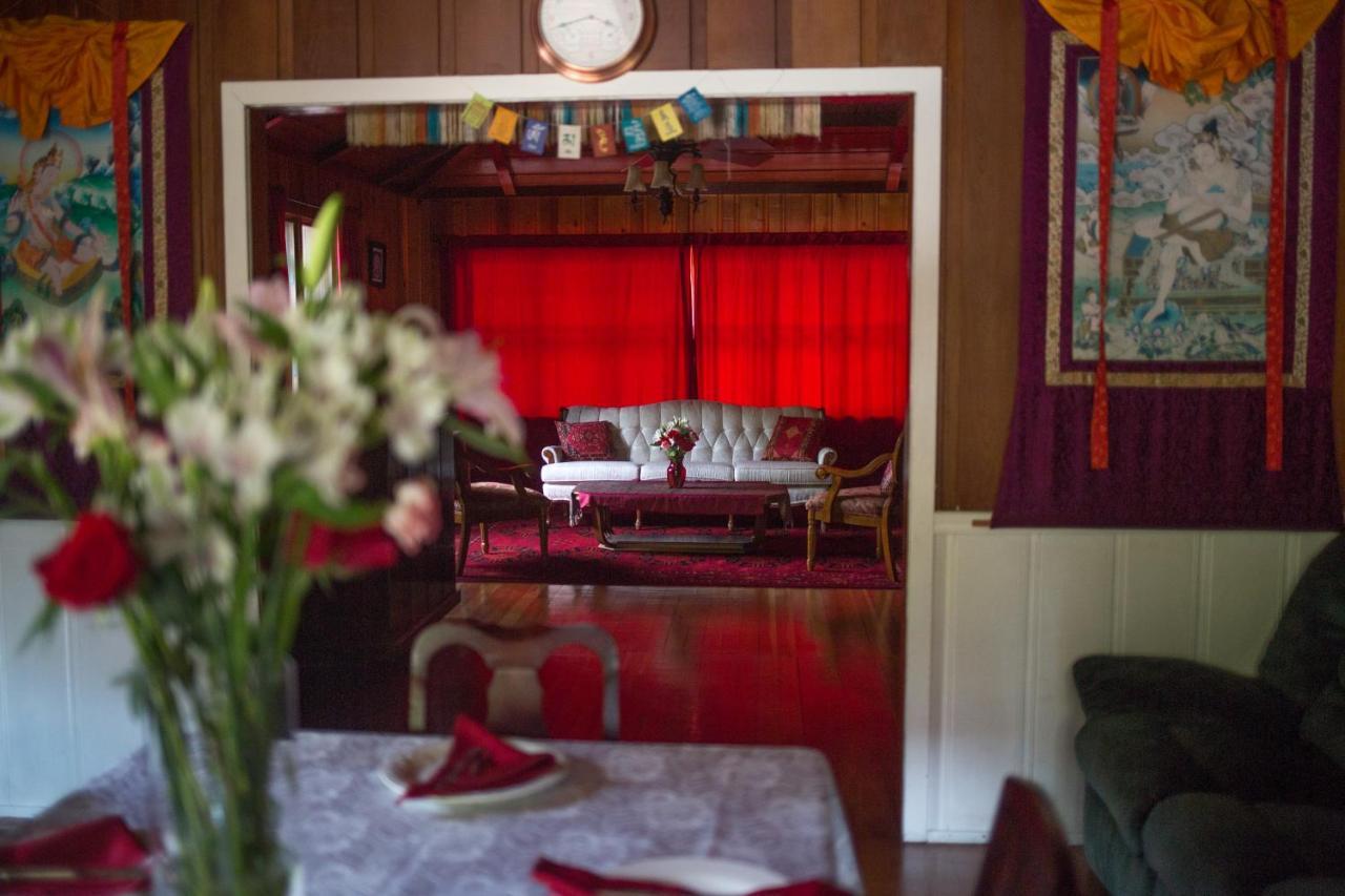 Quiet Mind Lodge, Spa & Retreat Sequoias Кернвілль Екстер'єр фото