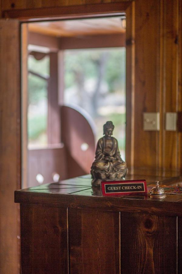 Quiet Mind Lodge, Spa & Retreat Sequoias Кернвілль Екстер'єр фото
